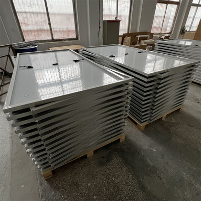 Certyfikat CE TUV 450 Watt Panele słoneczne do 3 diod MC 4 25 pojedynczy kryształ krzemowy